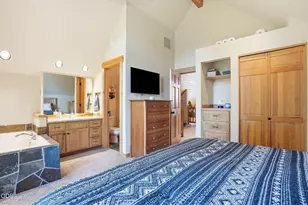 8848 Cliff Swallow Dr, Redmond, OR 97756 - Photo 13