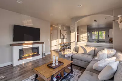 61076 Honkers Lane, Bend, OR 97702 - Photo 13