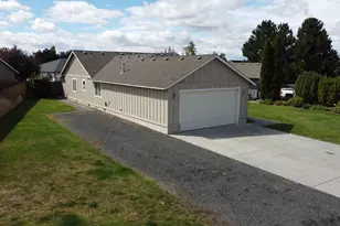 513 SW Sunrise Cir, Metolius, OR 97741 - Photo 11