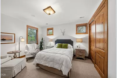 19052 Mt. Shasta Drive, Bend, OR 97703 - Photo 49
