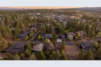 19052 Mt. Shasta Drive, Bend, OR 97703 - Photo 89