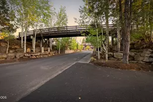 19052 Mt Shasta Dr, Bend, OR 97703 - Photo 73