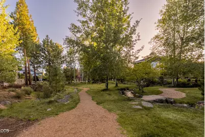 19052 Mt. Shasta Drive, Bend, OR 97703 - Photo 11