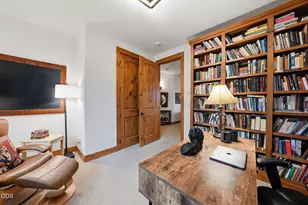 19052 Mt Shasta Dr, Bend, OR 97703 - Photo 47