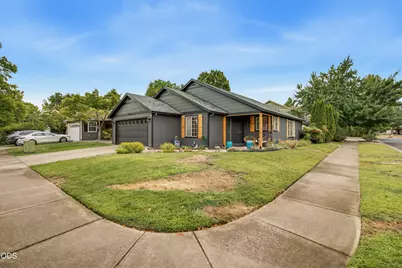 719 Nobility Drive, Medford, OR 97501 - Photo 11