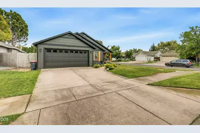 719 Nobility Drive, Medford, OR 97501 - Photo 3