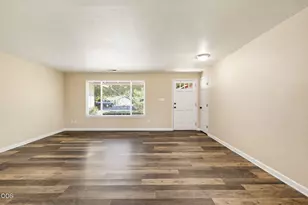 1210 Jasper St, Medford, OR 97501 - Photo 13