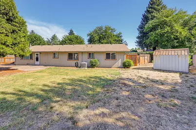 1210 Jasper Street, Medford, OR 97501 - Photo 11
