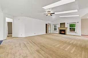2234 SE Pilatus Ln, Bend, OR 97702 - Photo 5