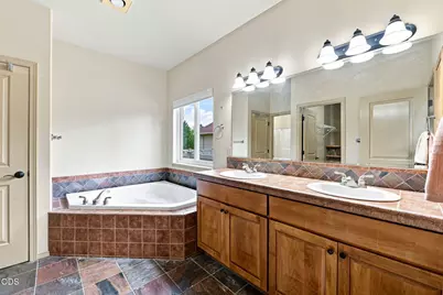 2234 SE Pilatus Lane, Bend, OR 97702 - Photo 13
