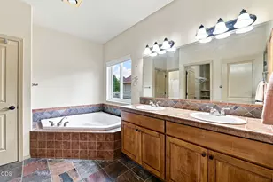 2234 SE Pilatus Ln, Bend, OR 97702 - Photo 13