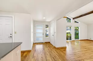 123 Cypress Cir, Ashland, OR 97520 - Photo 3