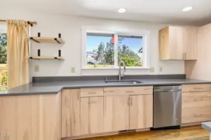 123 Cypress Cir, Ashland, OR 97520 - Photo 7