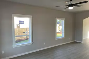 2211 Piazza Dr, Medford, OR 97501 - Photo 7