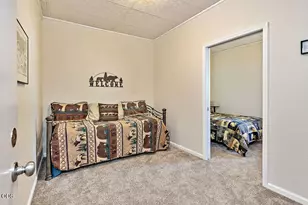 7266 Rogue River Dr, Shady Cove, OR 97539 - Photo 31