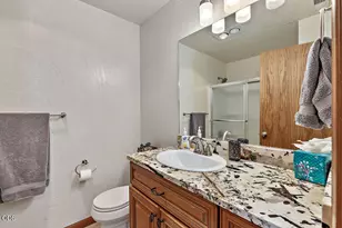7266 Rogue River Dr, Shady Cove, OR 97539 - Photo 23