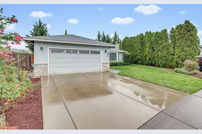 295 Wren Court, Medford, OR 97501 - Photo 3