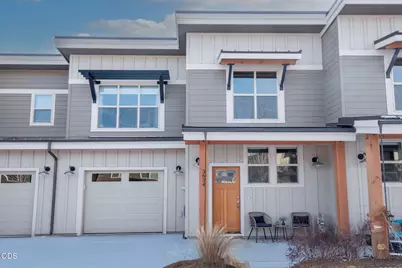 3634 SW Badger Avenue, Redmond, OR 97756 - Photo 1