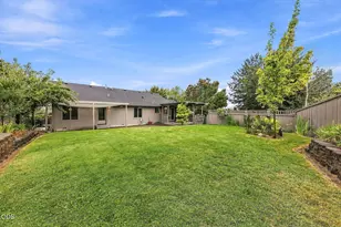 1240 Marcus Way, Grants Pass, OR 97527 - Photo 9
