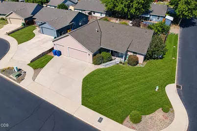 695 NE Stone Ridge Lane, Prineville, OR 97754 - Photo 1