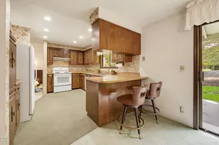 470 S Stoneham Cir, Medford, OR 97504 - Photo 15
