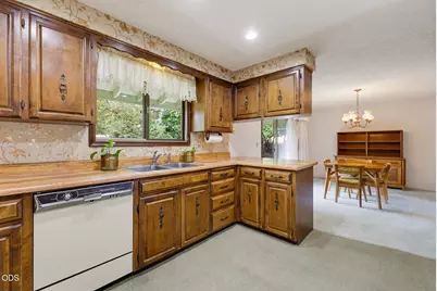 470 S Stoneham Circle, Medford, OR 97504 - Photo 19