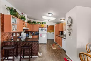 144 Red Oak Ln, Grants Pass, OR 97527 - Photo 17