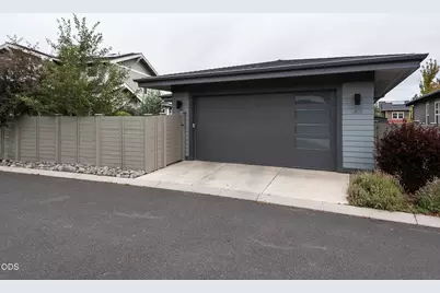 20671 SE Cougar Peak Drive, Bend, OR 97702 - Photo 29