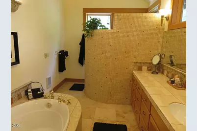 61858 Bunker Hill Court, Bend, OR 97702 - Photo 25