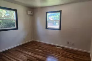 610 S 4th St, Central Point, OR 97502 - Photo 15