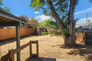 610 S 4th St, Central Point, OR 97502 - Photo 23