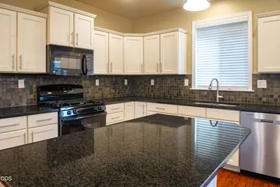 21270 SE Golden Market Court, Bend, OR 97702 - Photo 11