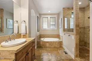 2215 NW High Lakes Loop, Bend, OR 97703 - Photo 25