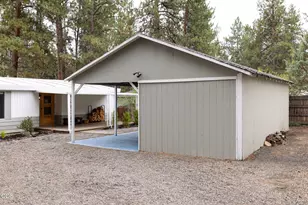 60936 Aspen Ln, Bend, OR 97702 - Photo 25