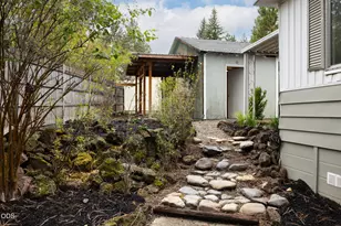 60936 Aspen Ln, Bend, OR 97702 - Photo 29