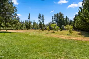 4551 Holland Loop Rd, Cave Junction, OR 97523 - Photo 23