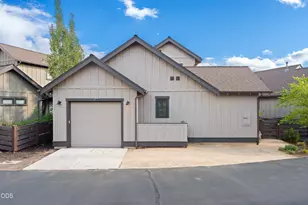 19737 SW River Cp Ln, Bend, OR 97702 - Photo 37
