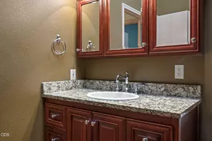 60750 Breckenridge St, Bend, OR 97702 - Photo 17