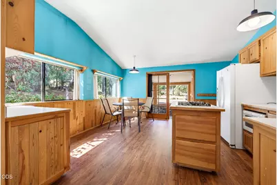 5010 Old Highway 99 S, Ashland, OR 97520 - Photo 11