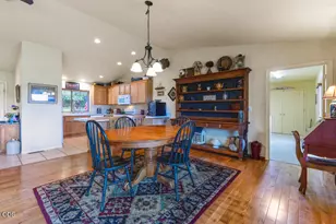 715 Hanks St, Klamath Falls, OR 97601 - Photo 23