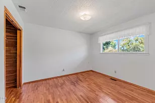 2539 Lotus Ln, Central Point, OR 97502 - Photo 13