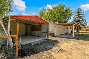 2539 Lotus Ln, Central Point, OR 97502 - Photo 19