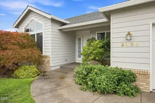 3436 Blue Blossom Dr, Medford, OR 97504 - Photo 5