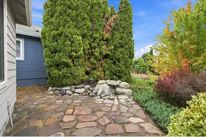 3436 Blue Blossom Drive, Medford, OR 97504 - Photo 27