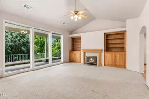 3436 Blue Blossom Dr, Medford, OR 97504 - Photo 11