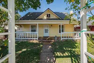 217 Broad Street, Butte Falls, OR 97522 - Photo 3