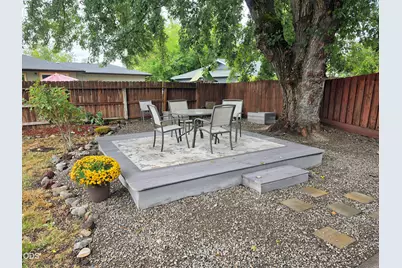 1874 Marys Way, Central Point, OR 97502 - Photo 31