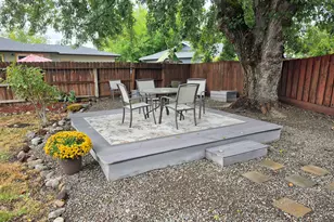 1874 Mary's Wy, Central Point, OR 97502 - Photo 31