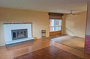 1874 Mary's Wy, Central Point, OR 97502 - Photo 3