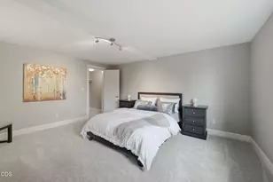 2393 N W Wyeth Pl, Bend, OR 97703 - Photo 31